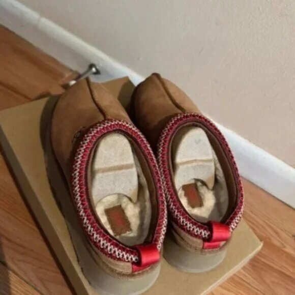 UGG Brown Platform Shoes - Picture 5 of 7